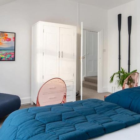 Tranquil Beachfront Beautiful 2-Bed Apartment Deal Zewnętrze zdjęcie